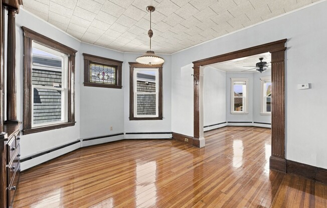 90 SAWYER AVE