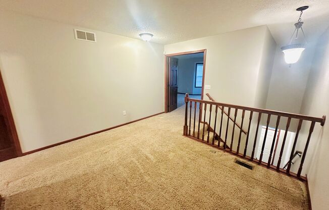 3 beds, 2.5 baths, $2,195, Unit UNIT D