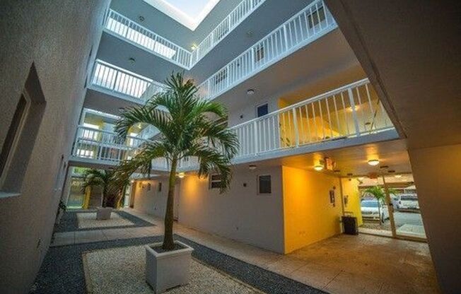 AVAILABLE NOW: For Rent - 2/2 Apartment for $2,200 near Flagler and Fontainebleau