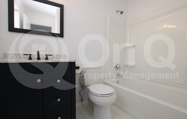 3 beds, 3 baths, 1,391 sqft, $1,899, Unit 1084