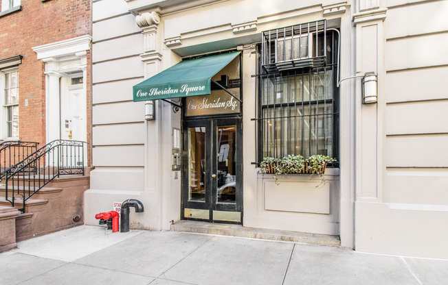 1 SHERIDAN SQ