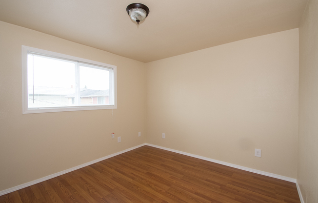 1 bed, 1 bath, 600 sqft, $1,150, Unit 11