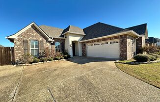 Half off the first Full Months rent! Close to Barksdale Air Force Base...