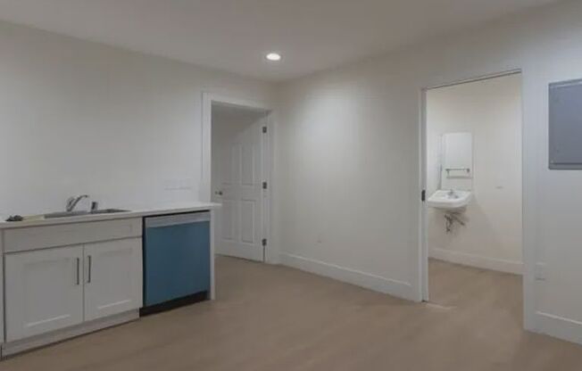1 bed, 1 bath, 650 sqft, $1,793, Unit 1