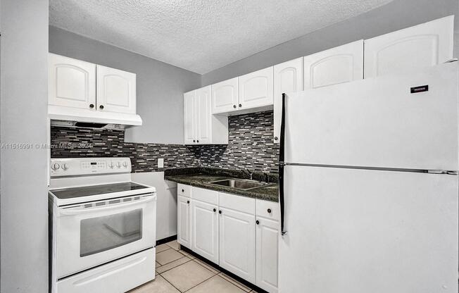 5316 NORTHWEST 24 CT