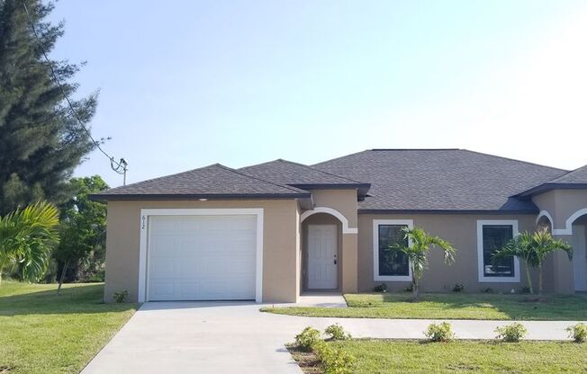3 Bedroom 2 Bath 1 Car Garage Waterfront Duplex in Cape Coral!