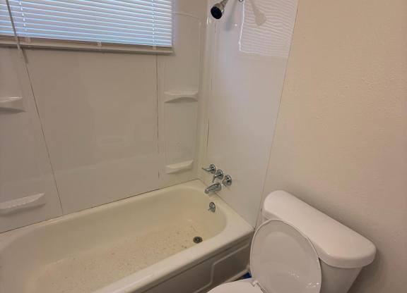 1 bed, 1 bath, 575 sqft, $595