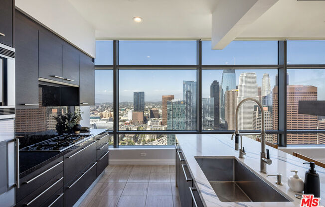 2 beds, 3 baths, 1,700 sqft, $10,500, Unit 38K