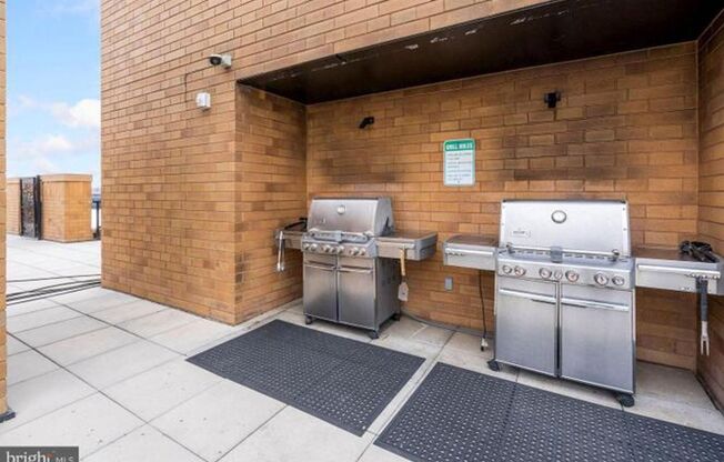 1 bed, 1 bath, $2,650, Unit Apt 206