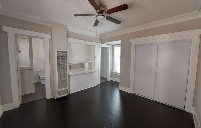 1 bed, 1 bath, $1,695, Unit 5
