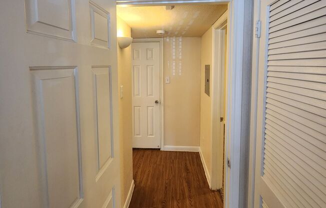 1 bed, 1 bath, 660 sqft, $1,325, Unit 612-u