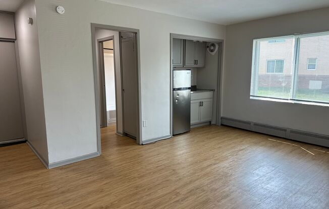Studio, 1 bath, 450 sqft, $845, Unit 262-2