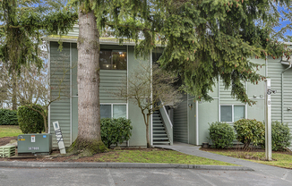 South Everett one bed one bath condo