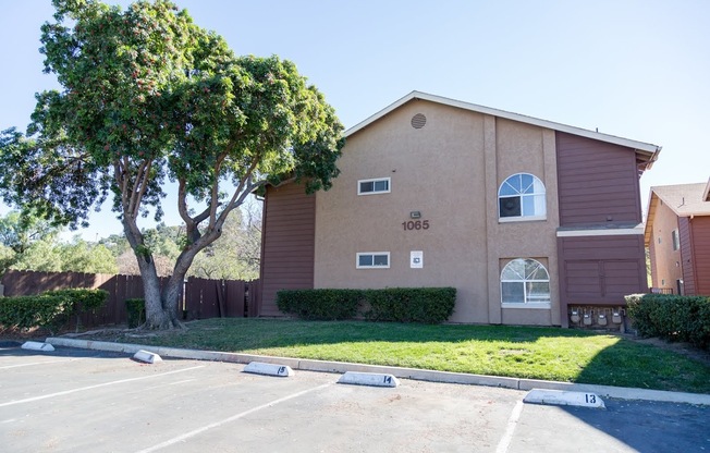 1065 E Washington Ave.