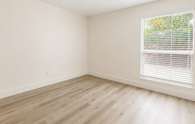 2 beds, 1 bath, 900 sqft, $1,500, Unit 22
