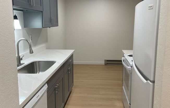 1 bed, 1 bath, 650 sqft, $1,750, Unit 28