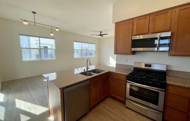 Beautiful 3B/3BA Townhouse in Otay Ranch