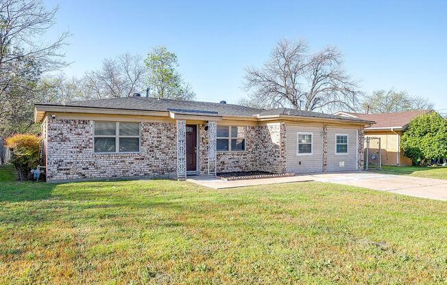 Great 4 Bed, 2 Bath Rental Available for New Tenants- 76134