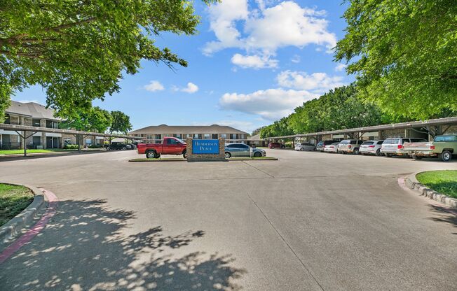 2 beds, 2 baths, $1,425, Unit 3207