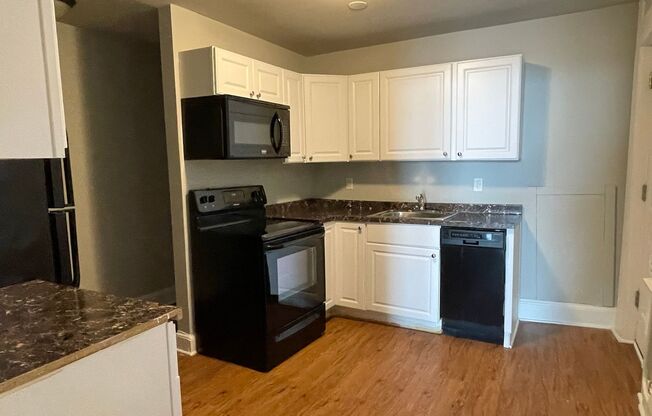 1 bed, 1 bath, 660 sqft, $1,330, Unit 3B