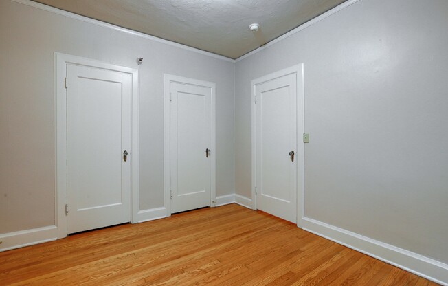 2 beds, 1 bath, 720 sqft, $1,885