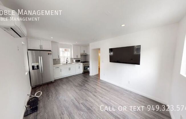 3629 1/2 MARMION WAY