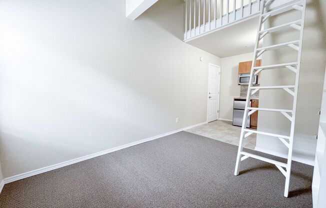 Studio, 1 bath, 137 sqft, $1,495, Unit 2E