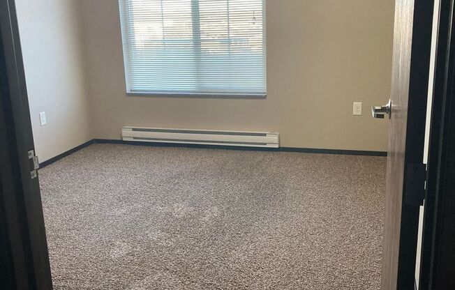 3 beds, 2 baths, 1,462 sqft, $2,150, Unit 5312