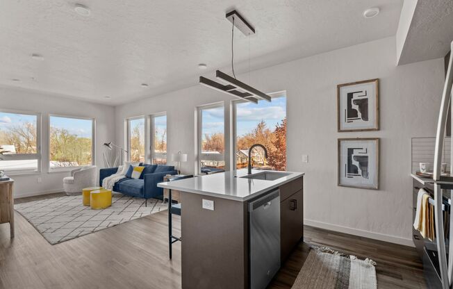 1 bed, 1 bath, 673 sqft, $1,649, Unit 105