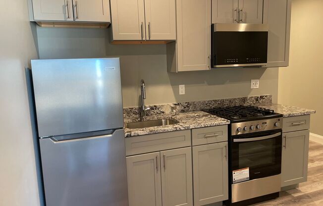 1 bed, 1 bath, 453 sqft, $2,000, Unit 403