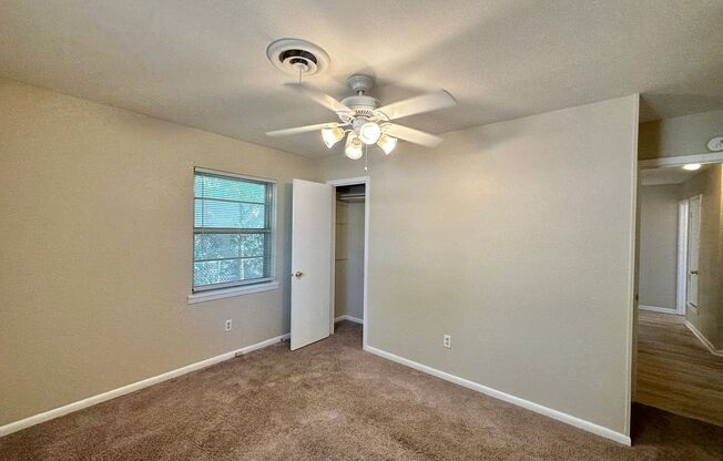 3 beds, 1 bath, $1,100