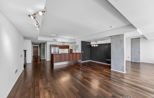 1 bed, 1.5 baths, 1,390 sqft, $3,500, Unit 1707