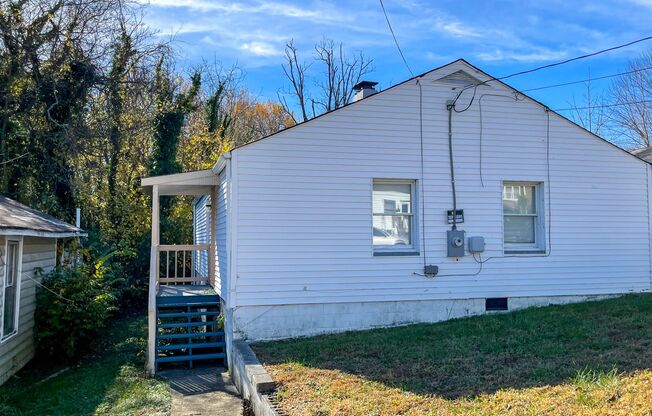 310 St. Luke Street, Petersburg