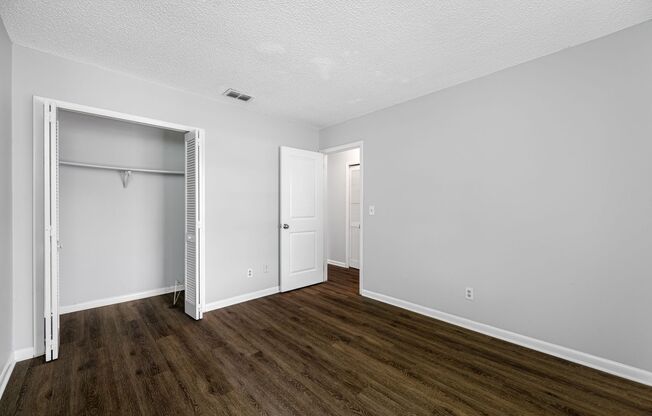 2 beds, 1 bath, 845 sqft, $1,695, Unit 7200-C