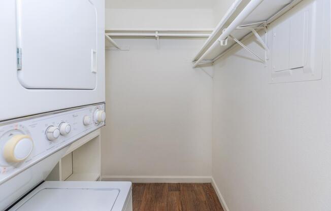 1 bed, 1 bath, 622 sqft, $836