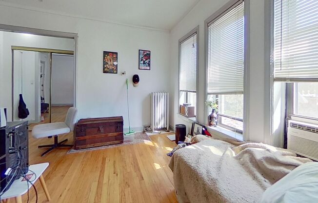 Studio, 1 bath, 410 sqft, $1,550, Unit 604
