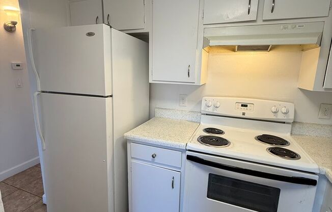 1 bed, 1 bath, 627 sqft, $750, Unit 211