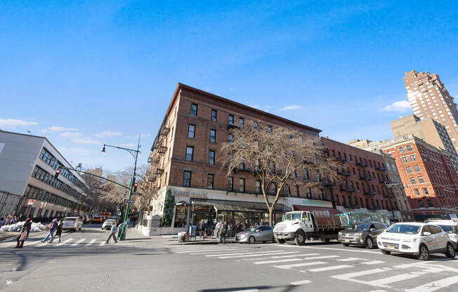 2 beds, 1 bath, $4,795, Unit 2E
