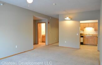 Charleston Court Apts & THs 1200 Wells Ct