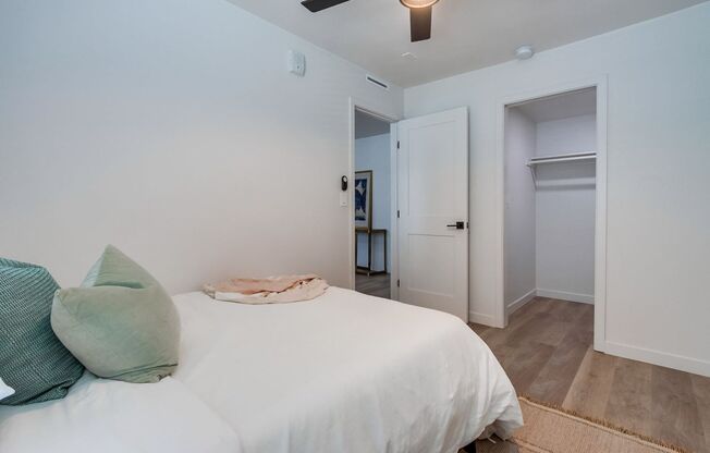 3 beds, 2 baths, 970 sqft, $3,495, Unit 4880-1