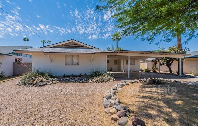 1001 E CAMPUS DR
