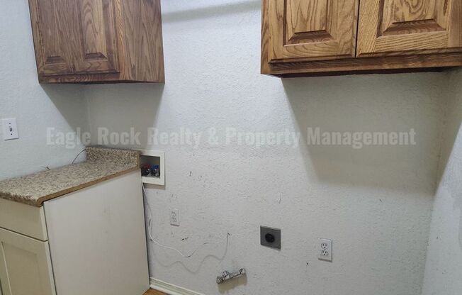 3 beds, 2 baths, $1,875