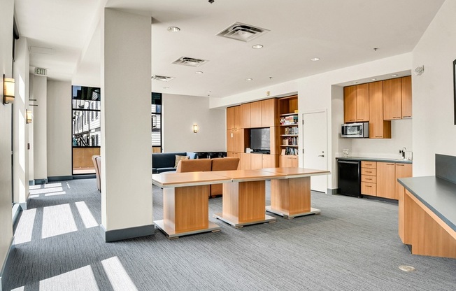 5001 CALIFORNIA AVE SW