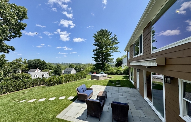 21 SHAWMUT RD
