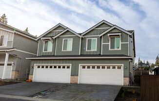 Three bedroom home in Ridgefield, gated community, with AC