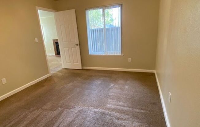 2 beds, 2 baths, 900 sqft, $1,995, Unit 106