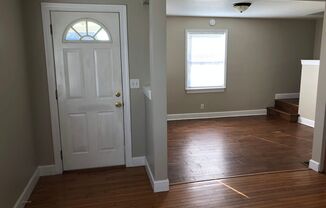 2 beds, 1 bath, $900