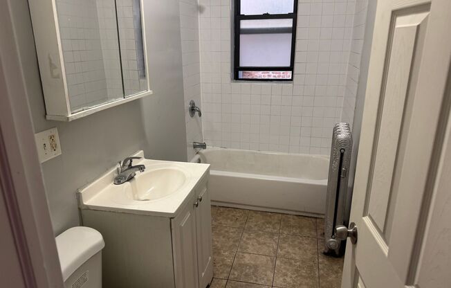 6832-34 South East End