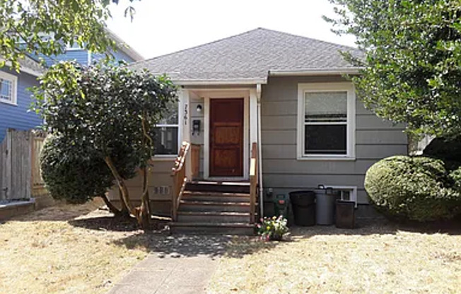 North Ballard/Crown Hill 2 BR / 1 BA