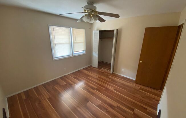 2 beds, 1 bath, 1,200 sqft, $1,599